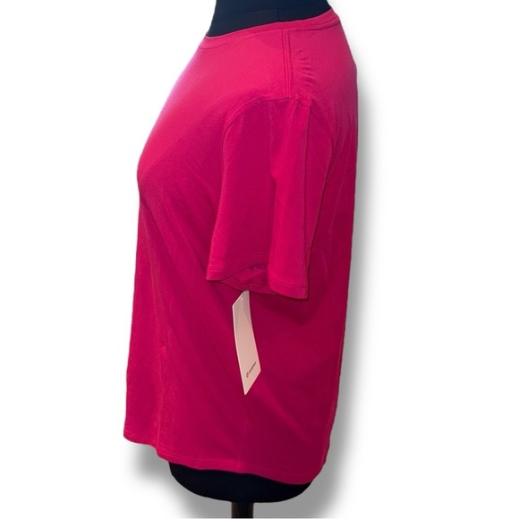 NWT LULULEMON Love Curved-Hem Crewneck T-Shirt - Passionate 16 - Picture 3 of 13